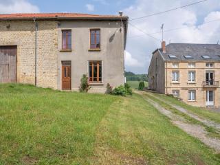 Vintage holiday home with private garden - Nouart - 9
