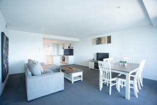 Circle on Cavill - Hosted by Coastal Letting - Gold Coast - 3