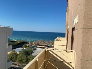 Hotel Nettuno - Pesaro - 8