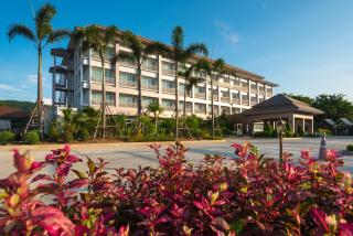Swan Lake Hotel Sattahip - Sattahip - 1