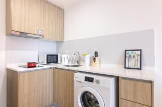 Georgetown Tropicana 218 by Airlevate Suites - George Town - 3