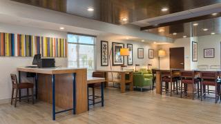 Holiday Inn Express Fullerton-Anaheim by IHG - Fullerton - 6