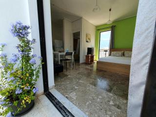 Sunny Room - Kalamata - 7