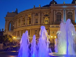 Сozy 704 Sunrise Apartments on the 22nd floor in the center - 1