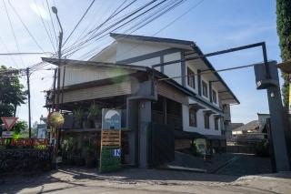Dago's Hill Hotel - Bandung - 0