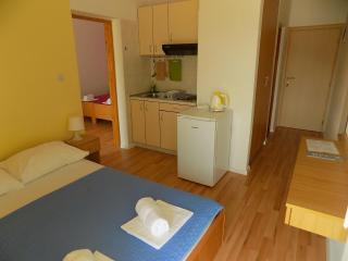 Villa Galeb Pag - at the main Beach - 5