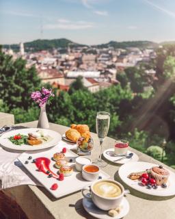 Citadel Gastro Boutique Hotel - Lviv - 4
