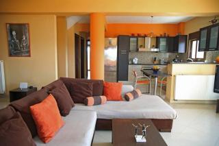 George’s Home - Sitia - 1