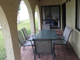 Captains Quarters Motor Inn - 7