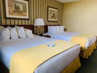 Ramada by Wyndham Whitecourt - Whitecourt - 7