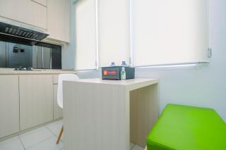 Comfy and Minimalist 1BR Patraland Urbano Apartment near Bekasi Station By Travelio - Bekasi - 7
