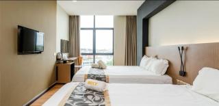 Roxy Hotel & Apartments - Kuching - 2