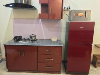 One Bed Studio Apartment near Shaukat Khanum - Lahore - 5
