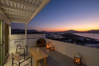 Lorenzo Studios and Suites Paros - Naousa - 7