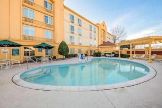 La Quinta by Wyndham Sherman - Sherman - 4