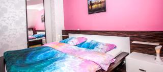 PRAGUE LUXURY VILLA, JACUZZI, HI-SPEED WIFI, HBO, TERRACE - 2