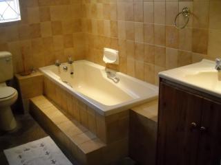 Anchorage Cottage & The Moorings - 3