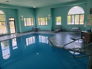 Holiday Inn Express Hotel Pittsburgh-North/Harmarville by IHG - Harmarville - 5