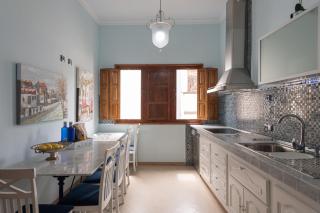 HomeForGuest NEW Duplex with Rooftop next to Arucas Cathedral - 5