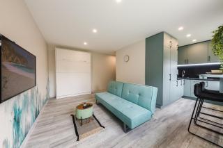 Brand new central park & beach side studio apartment - Liepāja - 0