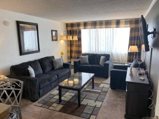 Ramada by Wyndham Albuquerque Midtown - Albuquerque - 3