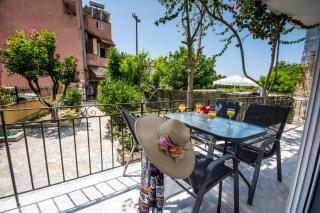 Irini Apartments and Studios - Agios Gordios - 9