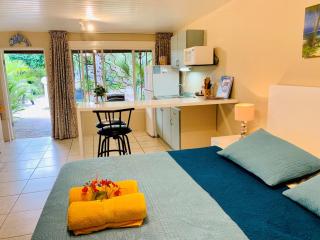 Aruba Sunset Beach Studios - Palm-Eagle Beach - 3