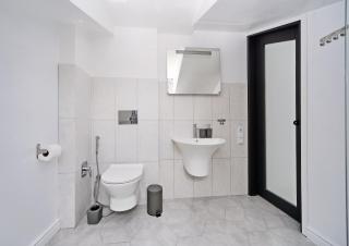 White Door Apartments Mansard Heart of Odessa 2 - Odesa - 1