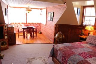 Book Nook Inn - 5