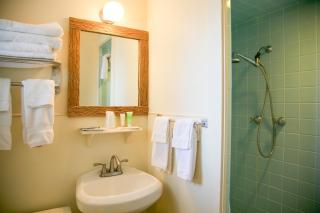 Shiner Country Inn - 5