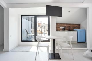 White Door Apartments Mansard Heart of Odessa 2 - Odessa - 4