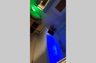 Appartement front Vieux Port tout option jacuzzi - 3