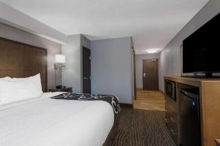 La Quinta by Wyndham Anchorage Airport - Anchorage - 6