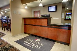 Cobblestone Inn & Suites - Bottineau - 9