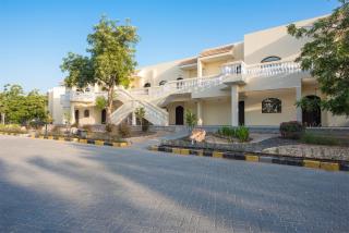 Barracuda Resort - Umm Al Quwain - 6