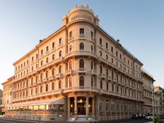 Grand Hotel Principe Di Piemonte - Viareggio - 9