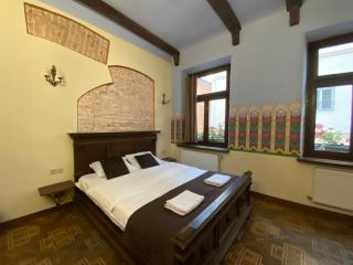 Апартаменти королівські на вулиці Лесі Українки 19 - Lviv - 0