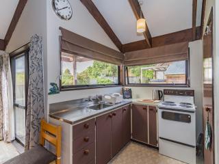 Foyle Street Chalet - Ohakune Holiday Home - 4