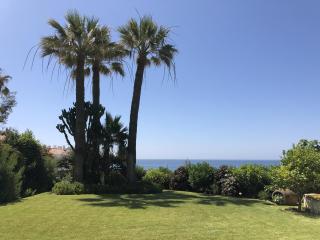 Villa Monterray, Royal Beach, Calahonda - Beach Front Villa - Sitio de Calahonda - 2