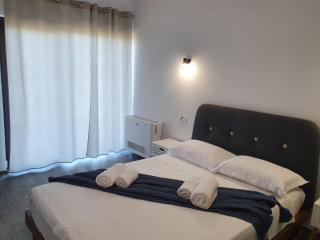 Hill House - Drobeta-Turnu Severin - 1