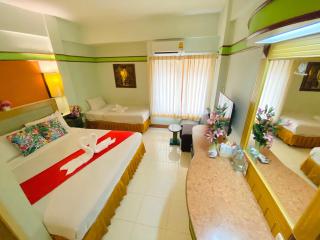 Polkadot Hostel - Phitsanulok - 1