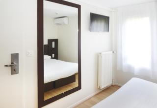 Brit Hotel Essentiel REIMS Taissy - Reims - 7