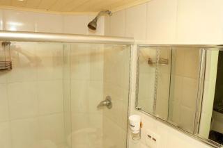 Loft com vista parcial para o Mar de Ipanema, a pé praia, ao lado do metrô - com wi fi e ar - Rio de Janeiro - 2