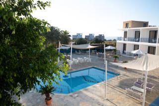 West End Hotel - Peyia - 4