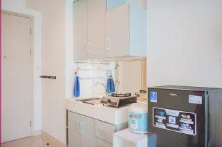 Cozy and Relax Studio Room at Tree Park City BSD Apartment By Travelio - 3