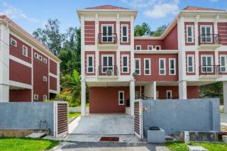 Suraya Homestay Semi-D - Sepang - 0