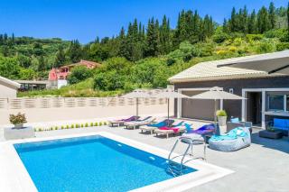 Luxury Villa Matzourana by PosarelliVillas - Gardeládes - 4
