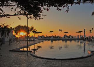Santorini Camping & Hostel - Fira - 0