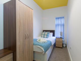 TownHouse @ West Avenue Crewe - 9