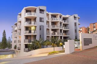 Flightdeck 101, 5-7 Clarence Street - Port Macquarie - 2